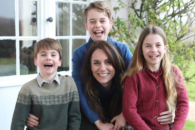 Kate Middleton family pic